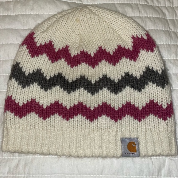 Carhartt Accessories - EUC Women’s Carhartt Knit Beanie